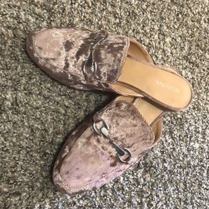 Velvet slip on Sandles